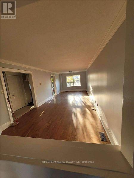 34 Castlehill Road, Brampton, Ontario  L6X 4E2 - Photo 7 - W12897192