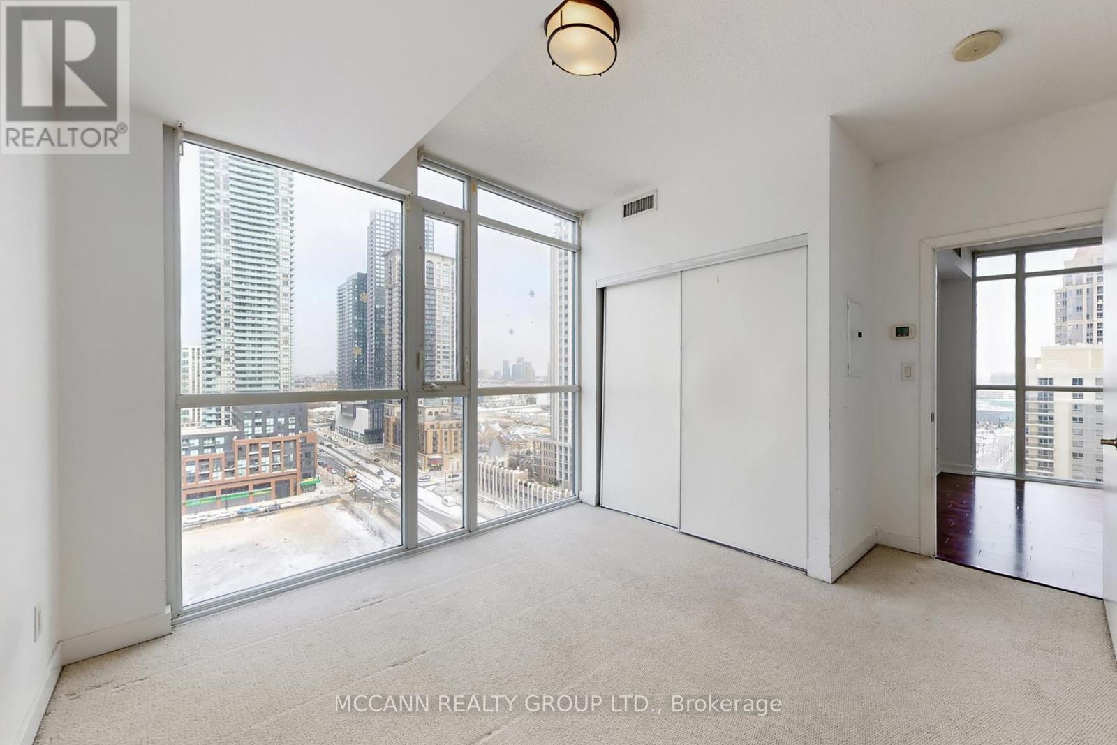 1608 - 4099 Brickstone Mews, Mississauga (City Centre), Ontario  L5B 0G2 - Photo 26 - W12897198