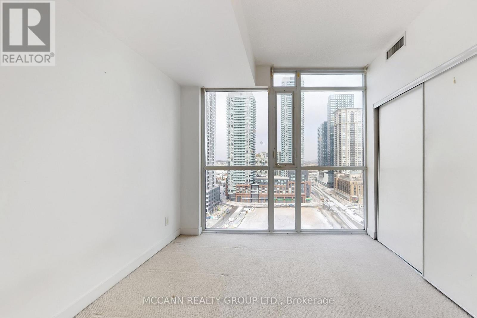 1608 - 4099 Brickstone Mews, Mississauga (City Centre), Ontario  L5B 0G2 - Photo 27 - W12897198