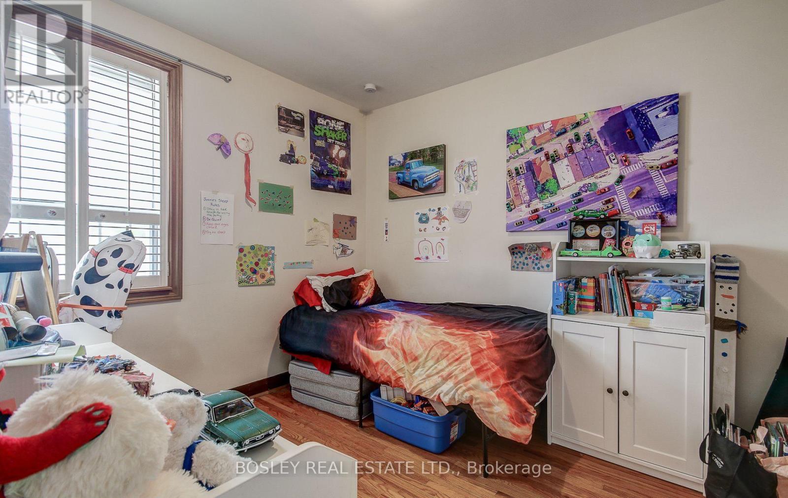 40 Lady Bank Road, Toronto, Ontario  M8Z 4J6 - Photo 12 - W12897212