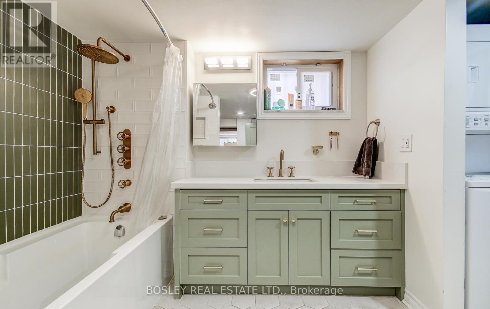 40 Lady Bank Road, Toronto, Ontario  M8Z 4J6 - Photo 15 - W12897212