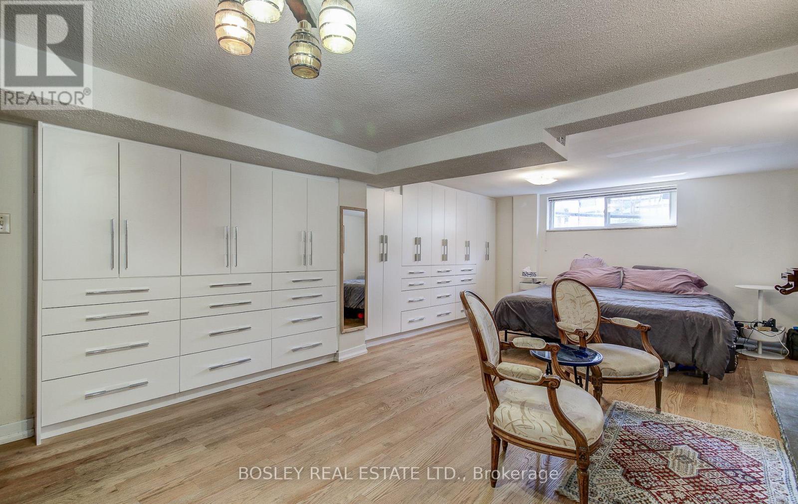 40 Lady Bank Road, Toronto, Ontario  M8Z 4J6 - Photo 20 - W12897212