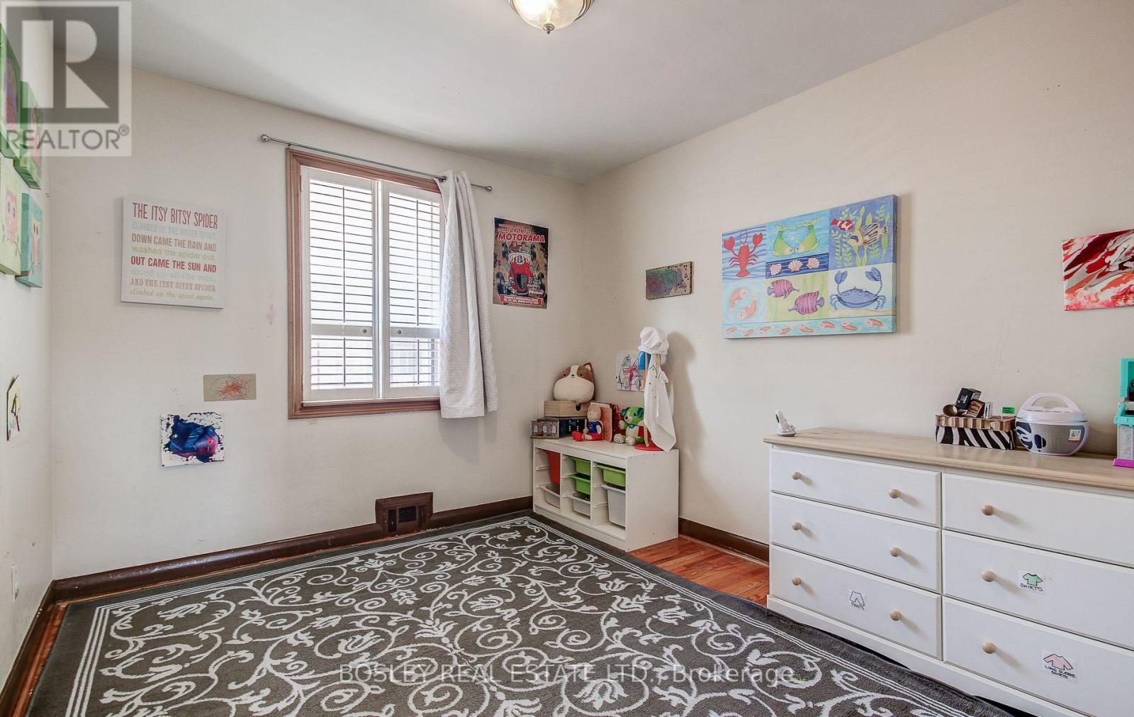 40 Lady Bank Road, Toronto, Ontario  M8Z 4J6 - Photo 8 - W12897212