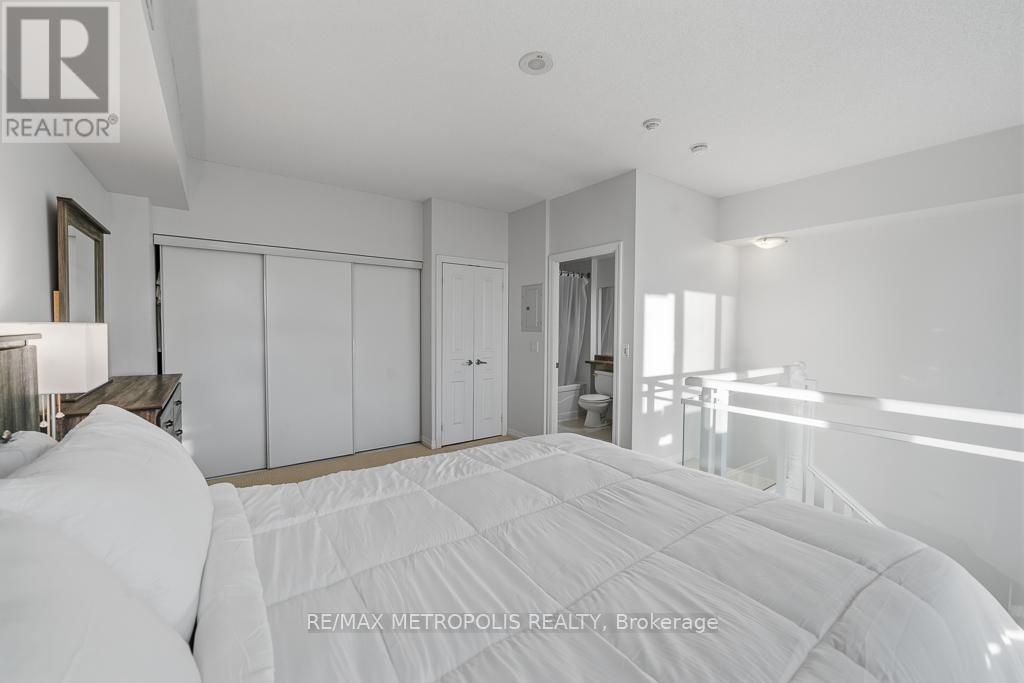 508 - 225 Webb Drive, Mississauga, Ontario  L5B 4P2 - Photo 13 - W12897224