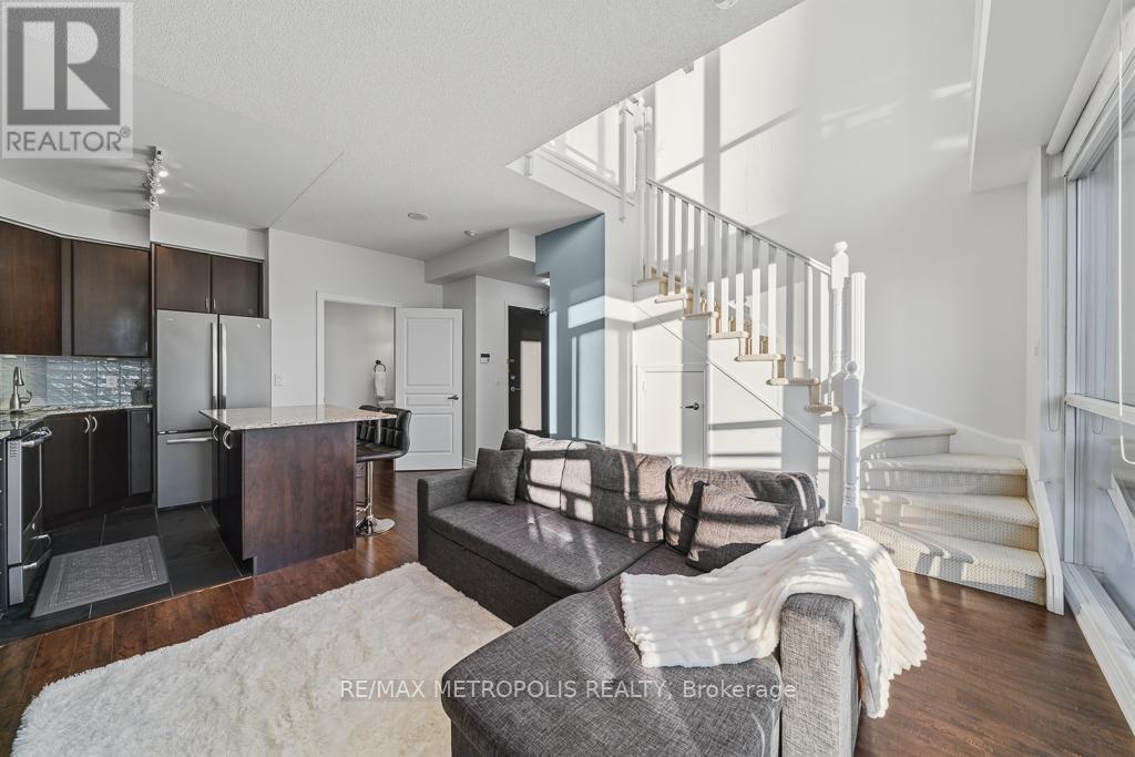 508 - 225 Webb Drive, Mississauga, Ontario  L5B 4P2 - Photo 2 - W12897224