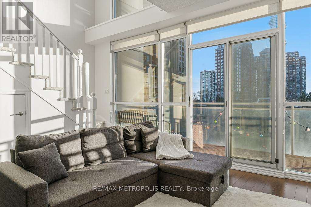 508 - 225 Webb Drive, Mississauga, Ontario  L5B 4P2 - Photo 5 - W12897224