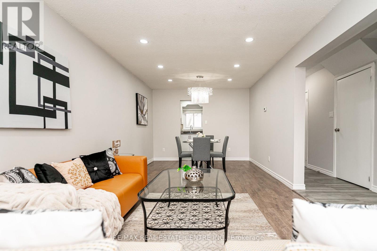 75 - 75 Mcmullen Crescent, Brampton, Ontario  L6S 3M2 - Photo 10 - W12897228