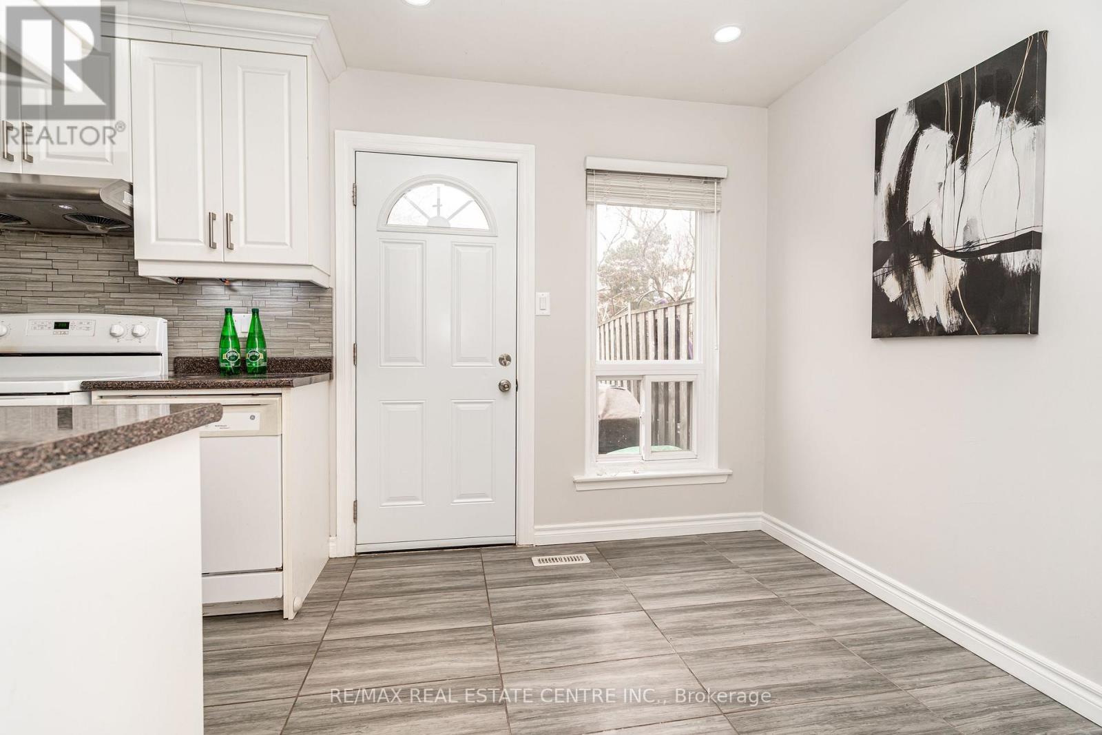 75 - 75 Mcmullen Crescent, Brampton, Ontario  L6S 3M2 - Photo 18 - W12897228