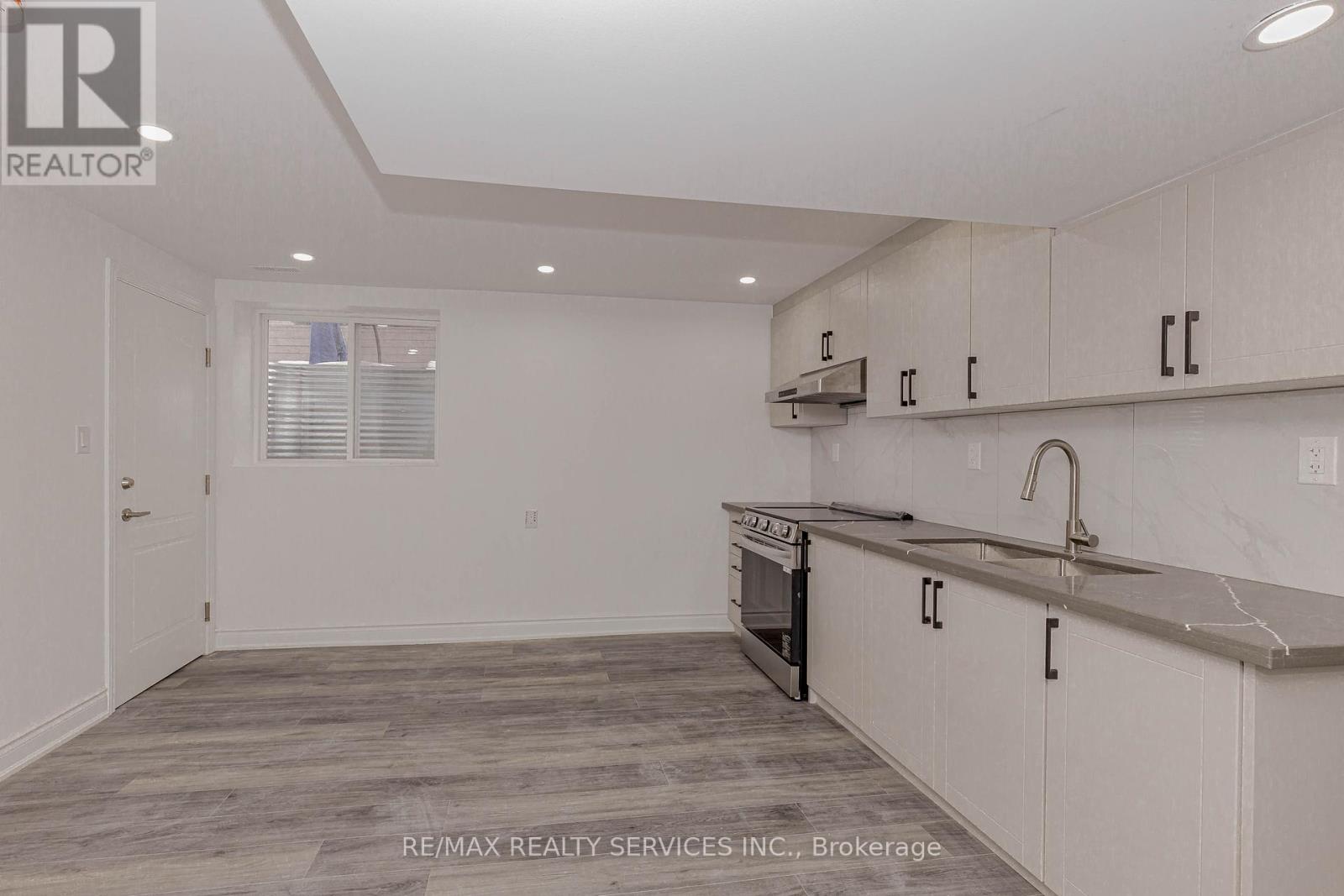 Basement - 132 Bloomsbury Avenue, Brampton, Ontario  L6P 2X2 - Photo 4 - W12897232