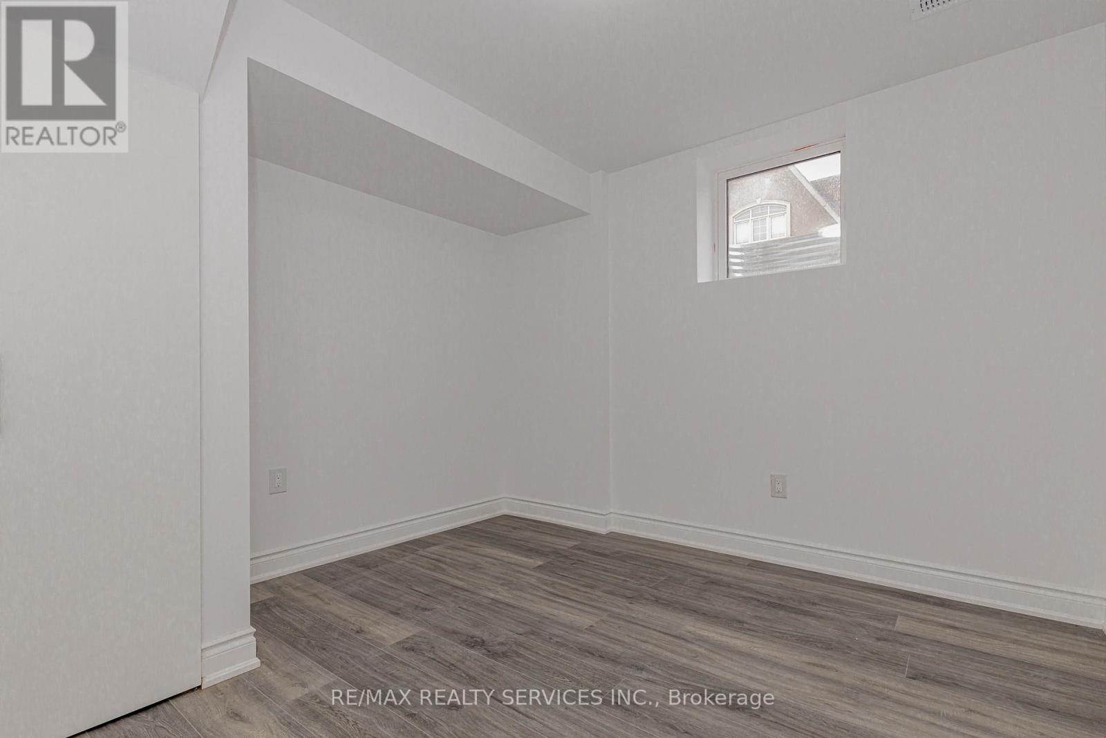 Basement - 132 Bloomsbury Avenue, Brampton, Ontario  L6P 2X2 - Photo 7 - W12897232