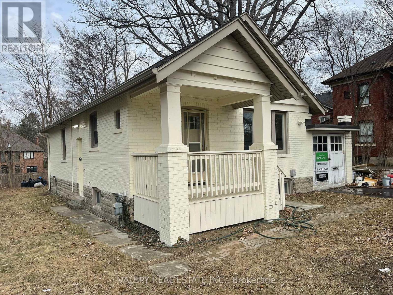 1 - 1561 Hurontario Street, Mississauga, Ontario  L5G 3H7 - Photo 2 - W12897234