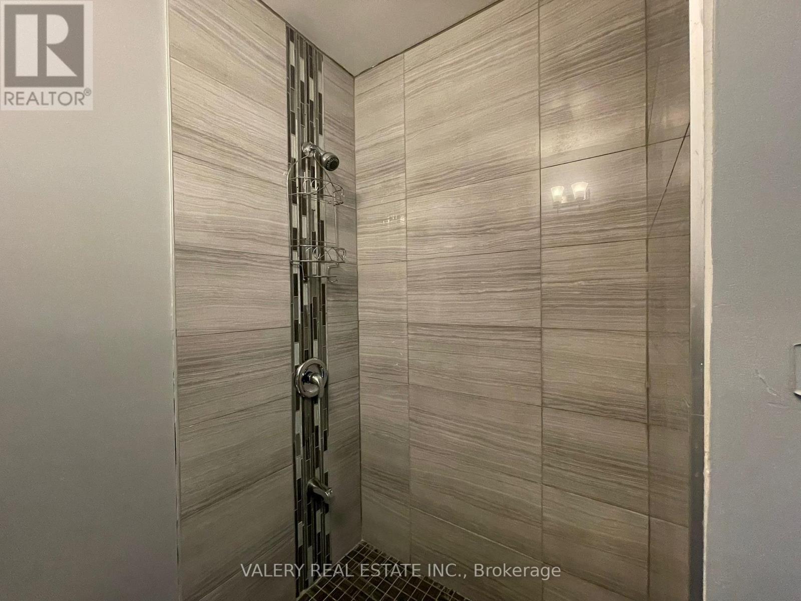 1 - 1561 Hurontario Street, Mississauga, Ontario  L5G 3H7 - Photo 27 - W12897234