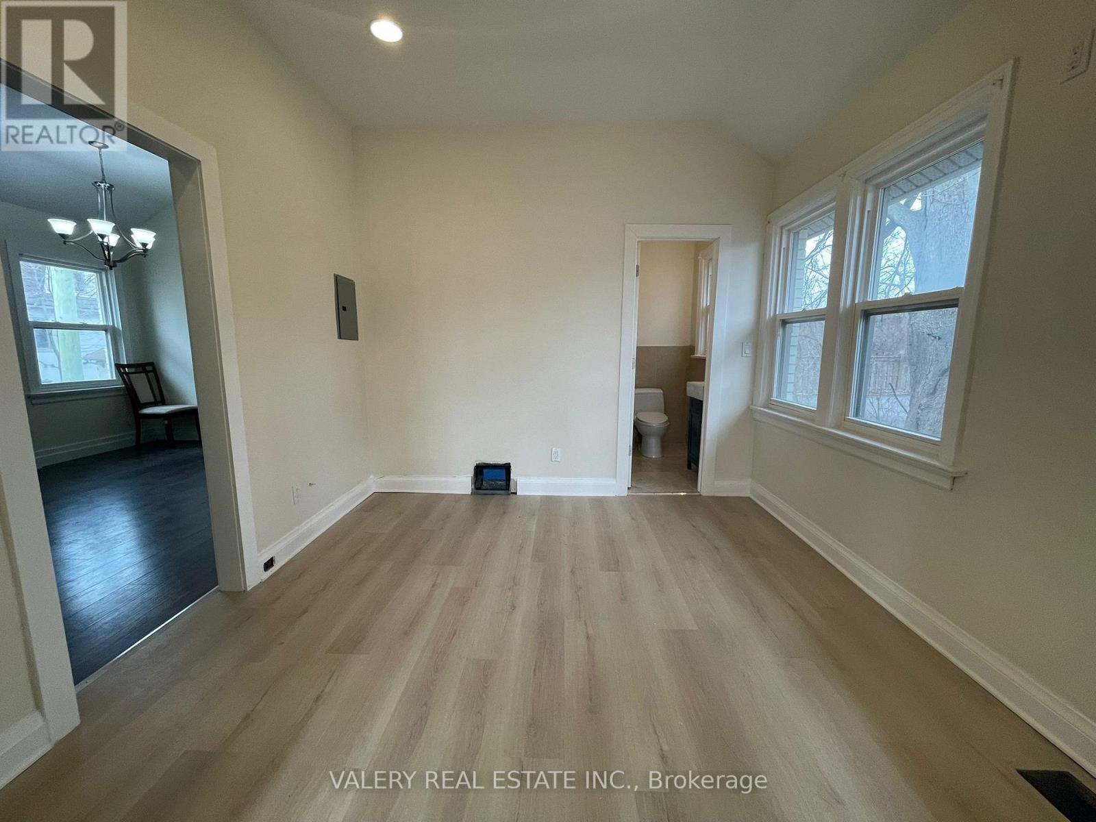 1 - 1561 Hurontario Street, Mississauga, Ontario  L5G 3H7 - Photo 6 - W12897234