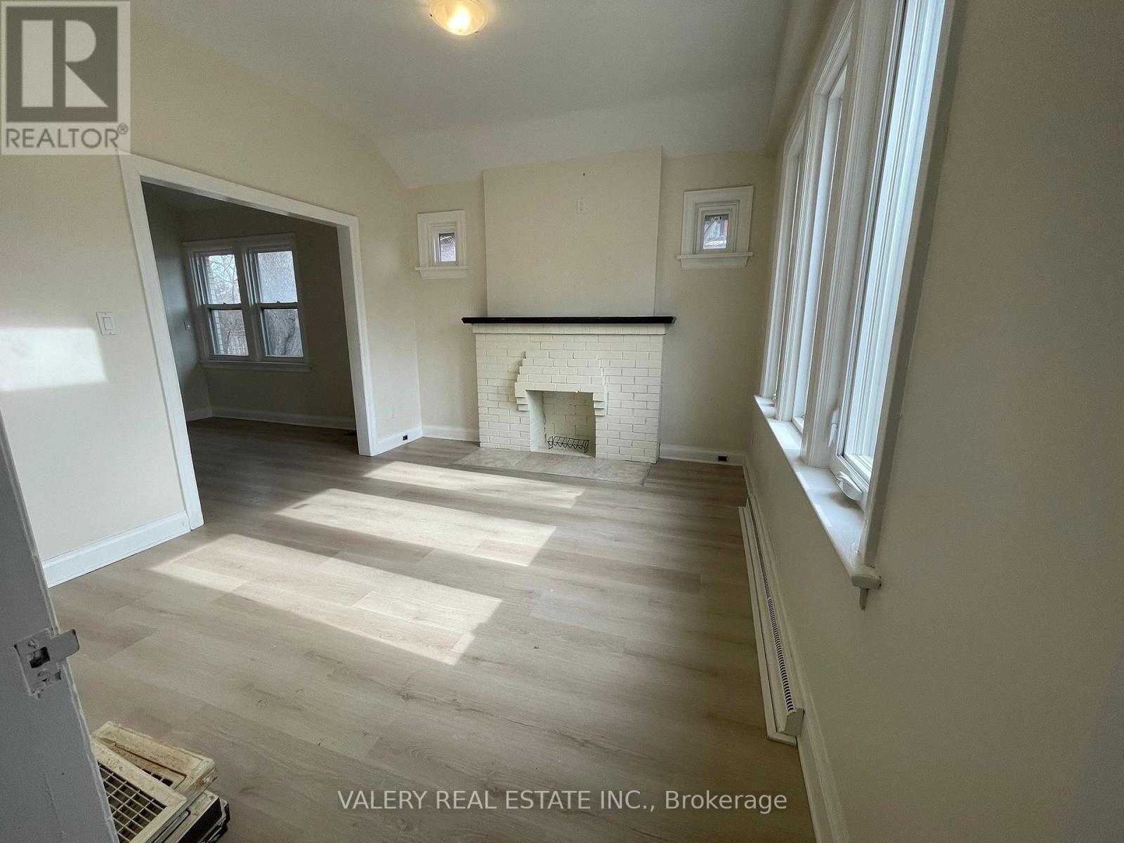 1 - 1561 Hurontario Street, Mississauga, Ontario  L5G 3H7 - Photo 7 - W12897234