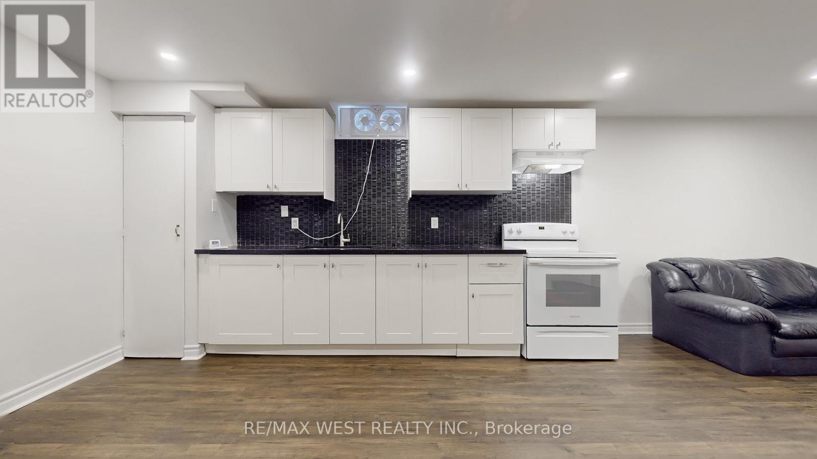 1042 Windsor Hill Boulevard, Mississauga (East Credit), Ontario  L5V 1P4 - Photo 39 - W12897262