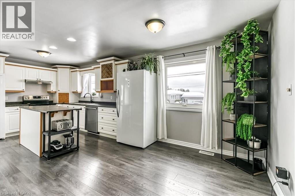 2088 Pilon Street, Chelmsford, Ontario  P0M 1L0 - Photo 8 - 40812668