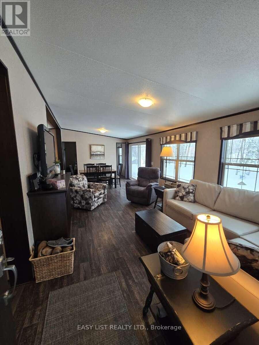 180 Lost Forest Lane, Magnetawan, Ontario  P0A 1P0 - Photo 16 - X12897220