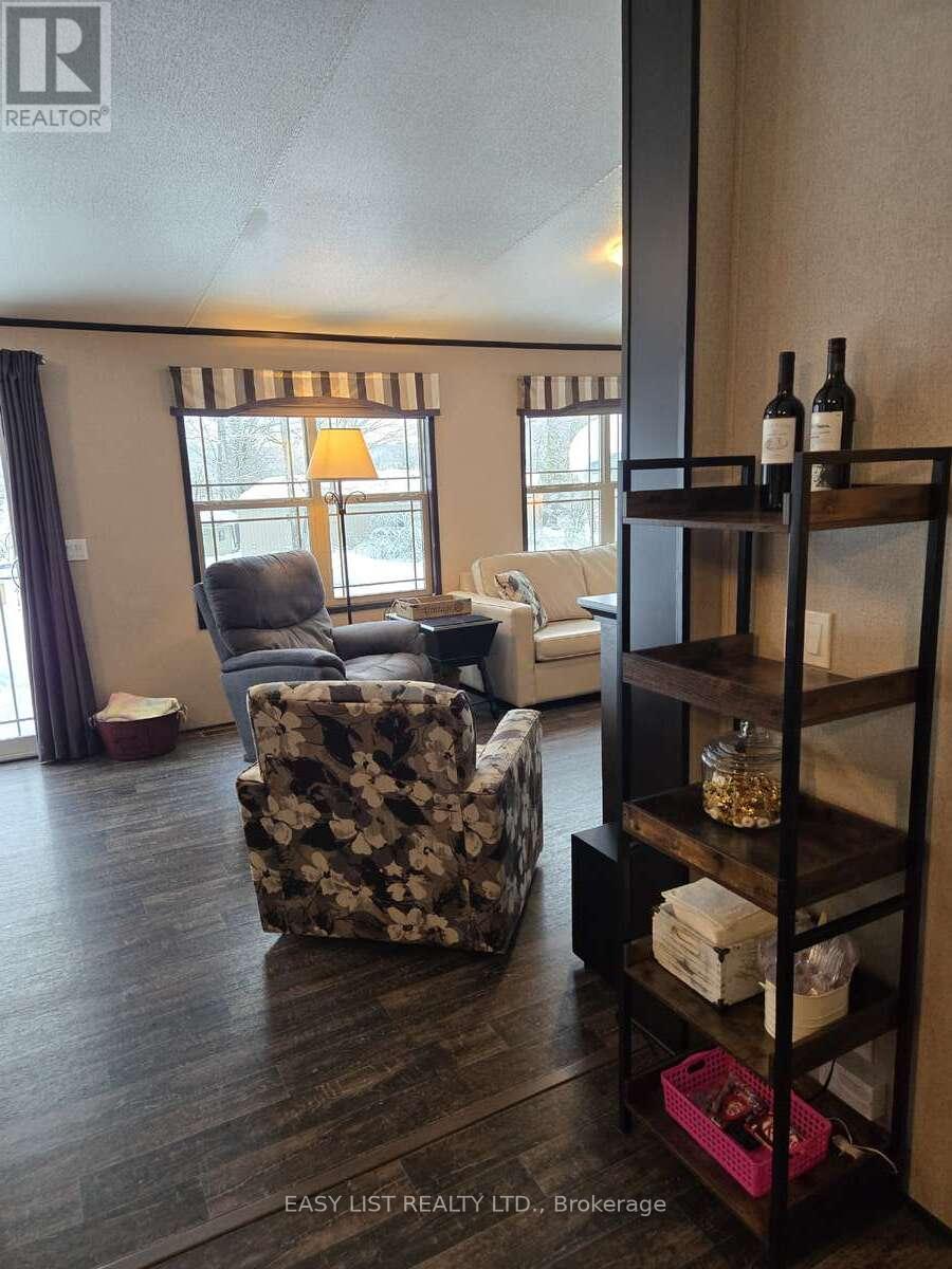 180 Lost Forest Lane, Magnetawan, Ontario  P0A 1P0 - Photo 17 - X12897220