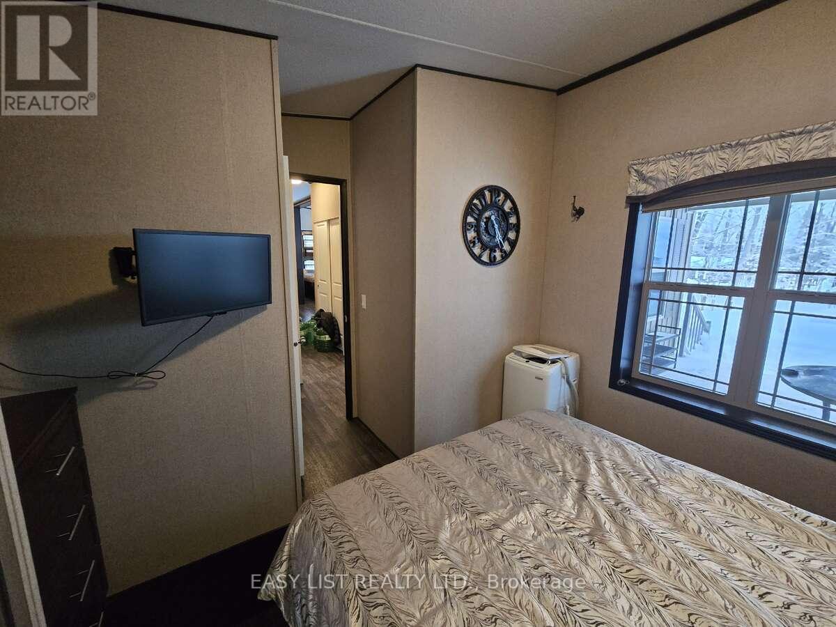 180 Lost Forest Lane, Magnetawan, Ontario  P0A 1P0 - Photo 18 - X12897220