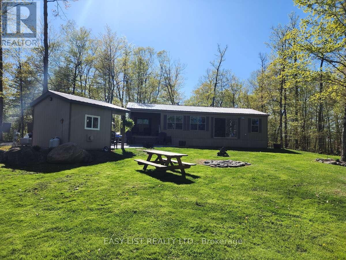 180 Lost Forest Lane, Magnetawan, Ontario  P0A 1P0 - Photo 2 - X12897220