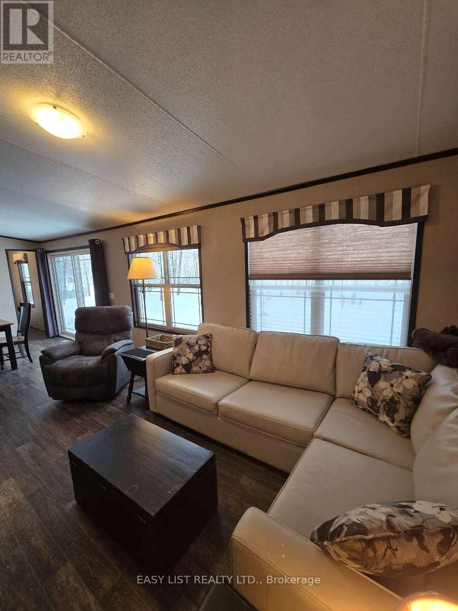 180 Lost Forest Lane, Magnetawan, Ontario  P0A 1P0 - Photo 25 - X12897220