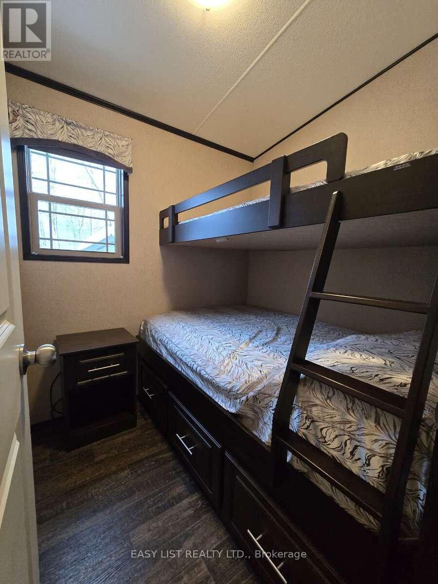 180 Lost Forest Lane, Magnetawan, Ontario  P0A 1P0 - Photo 26 - X12897220