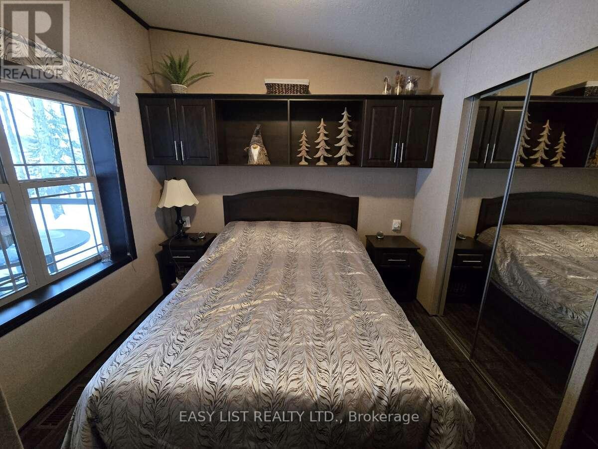 180 Lost Forest Lane, Magnetawan, Ontario  P0A 1P0 - Photo 37 - X12897220