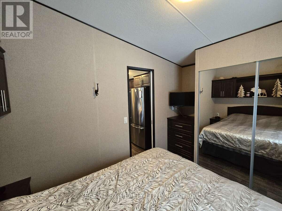 180 Lost Forest Lane, Magnetawan, Ontario  P0A 1P0 - Photo 38 - X12897220