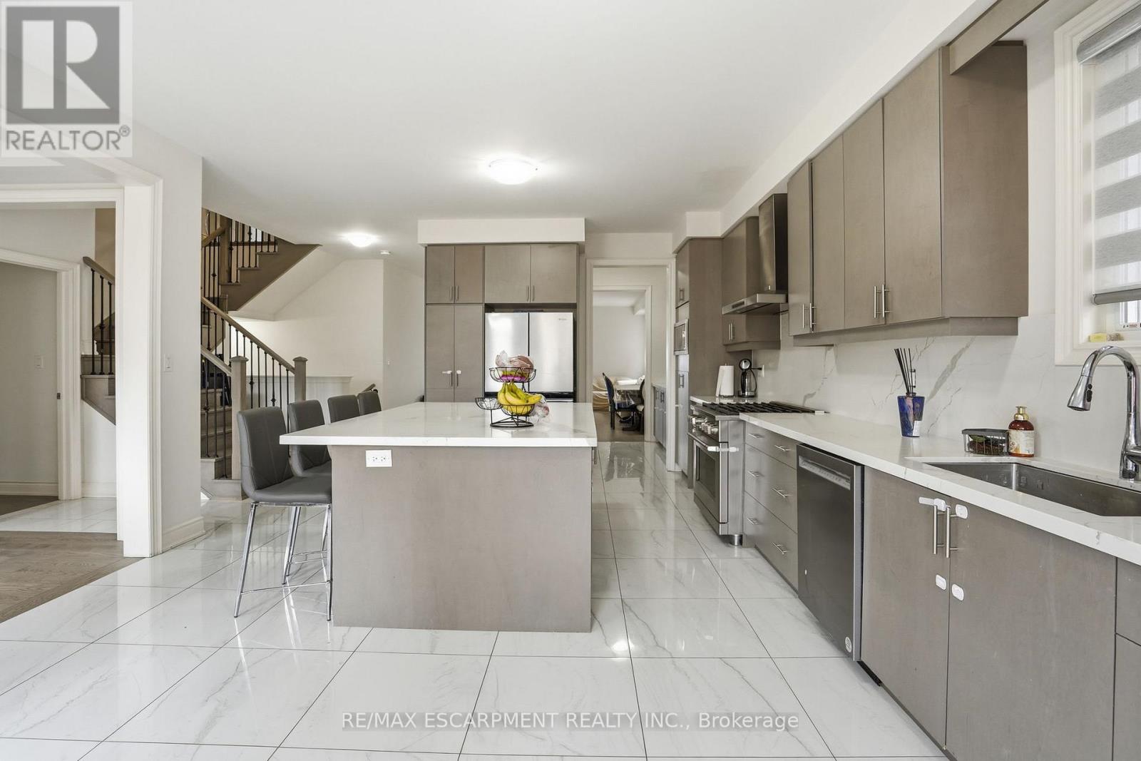 7 Grierson Trail, Hamilton, Ontario  L8B 1Z7 - Photo 12 - X12897270