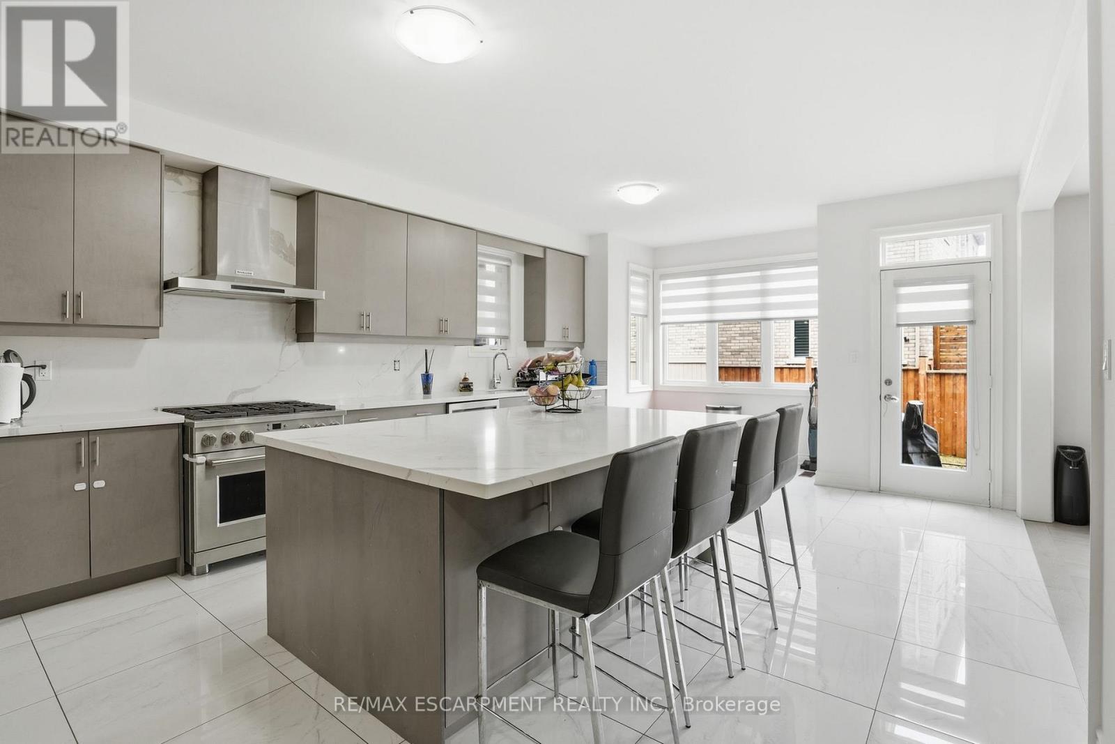 7 Grierson Trail, Hamilton, Ontario  L8B 1Z7 - Photo 9 - X12897270