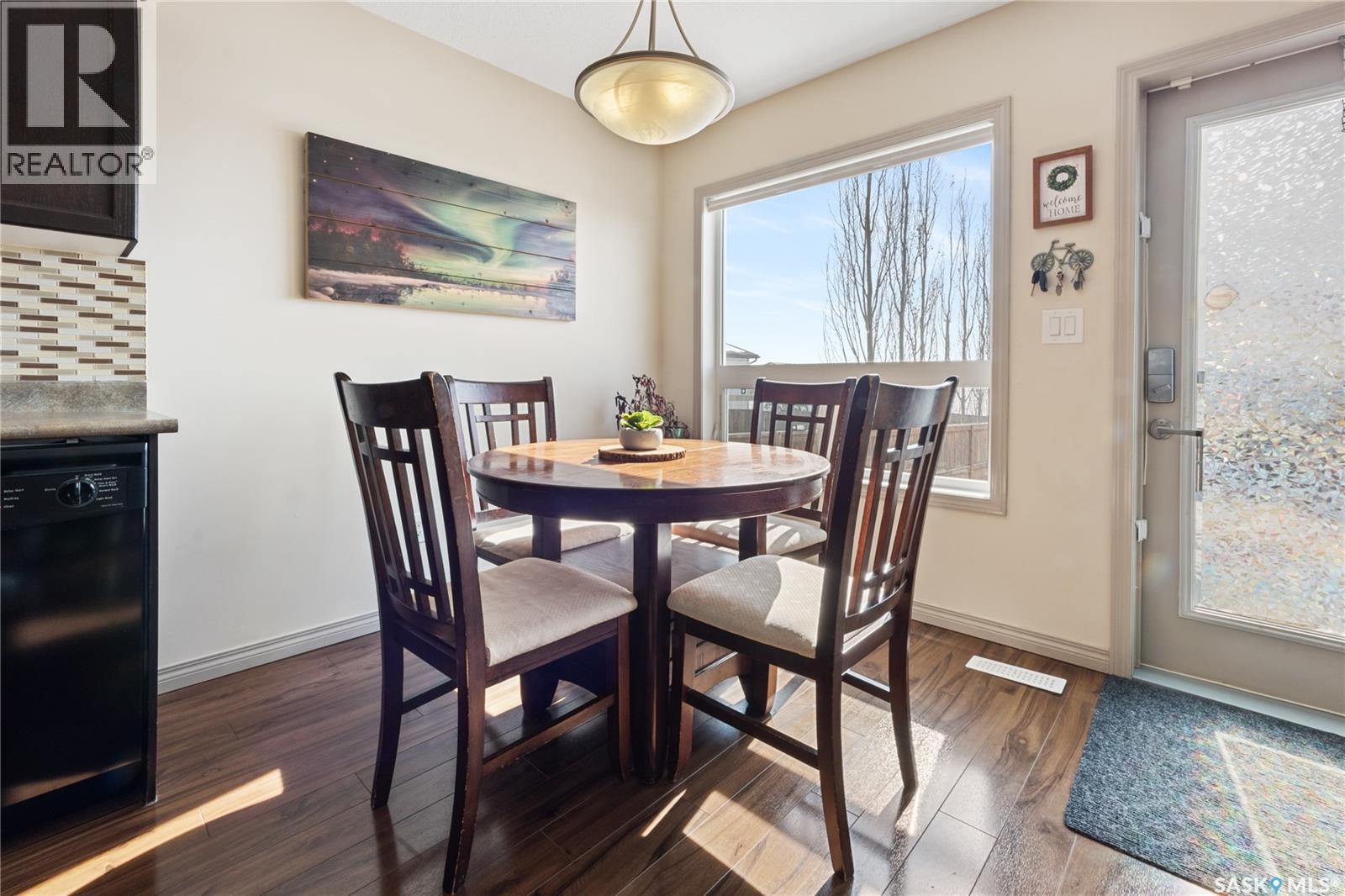 942 Glenview Cove, Martensville, Saskatchewan  S0K 0A2 - Photo 13 - SK030785