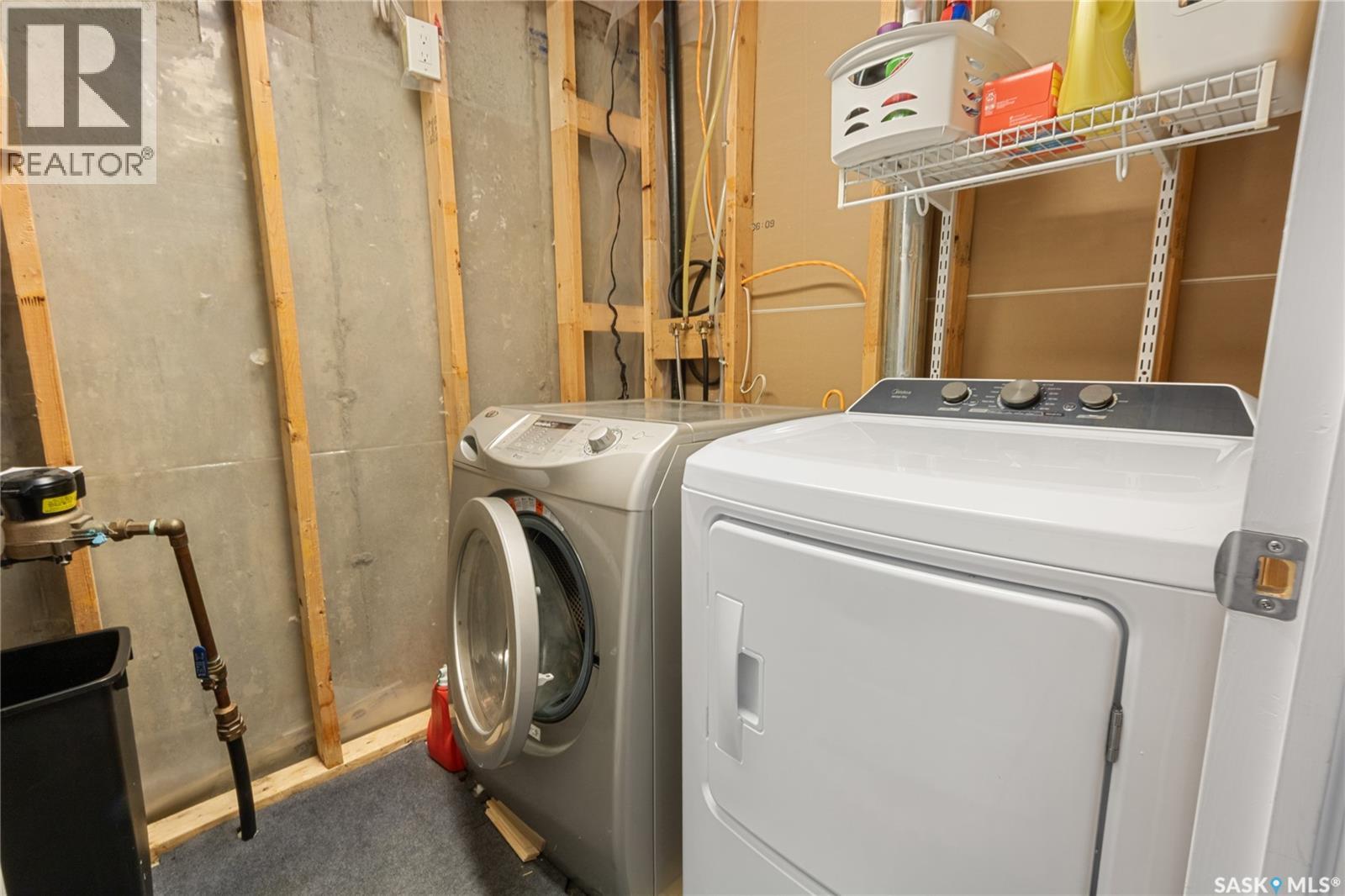 942 Glenview Cove, Martensville, Saskatchewan  S0K 0A2 - Photo 30 - SK030785