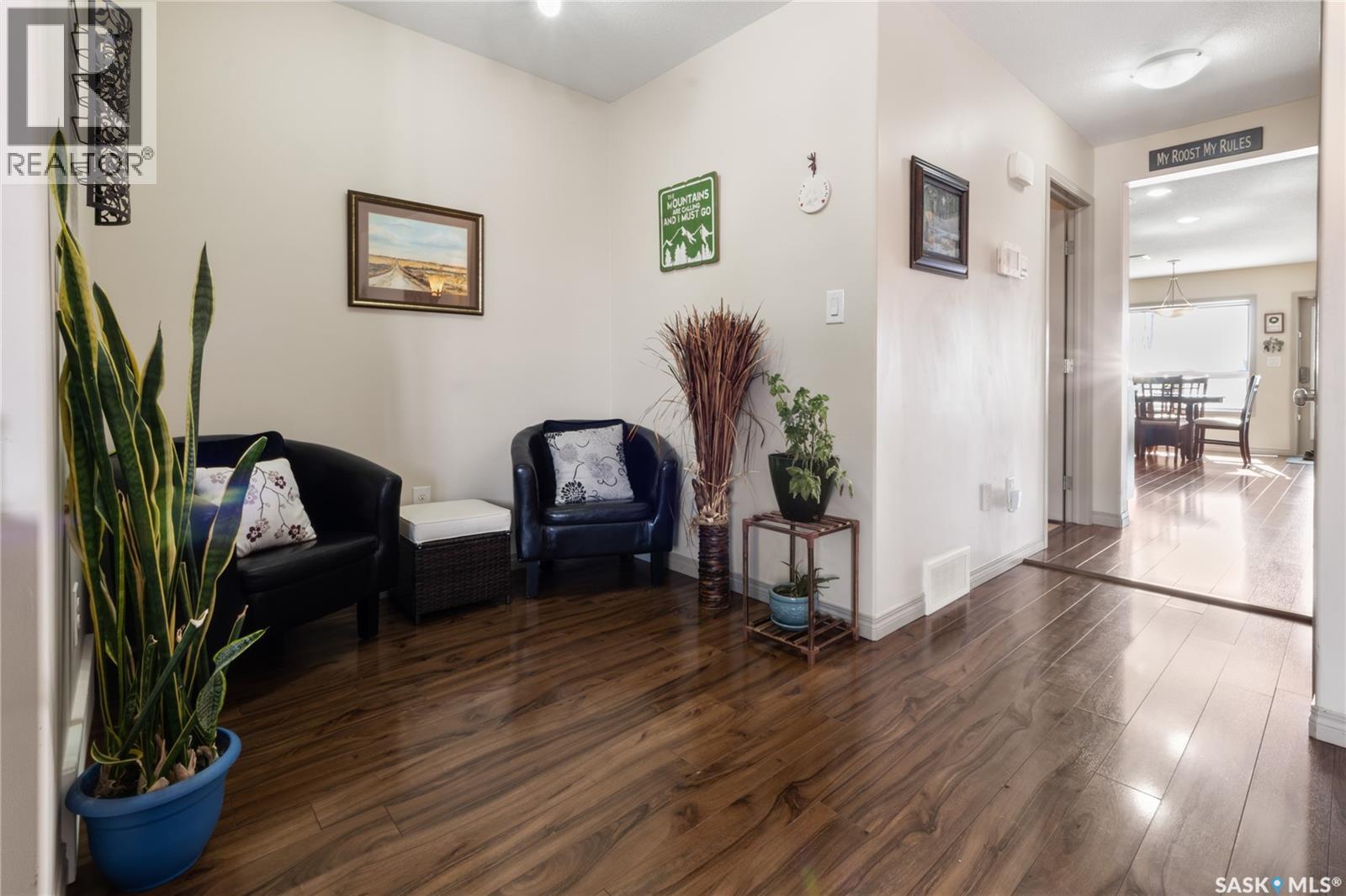 942 Glenview Cove, Martensville, Saskatchewan  S0K 0A2 - Photo 7 - SK030785