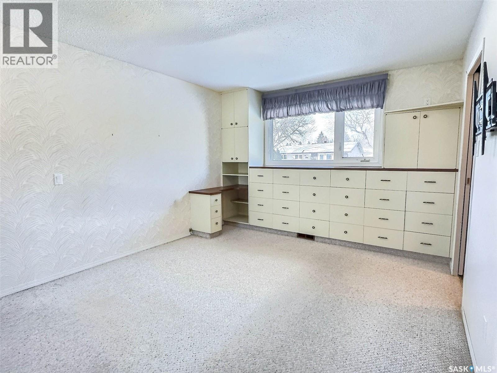 2881 Wyllie Crescent, Prince Albert, Saskatchewan  S6V 6M3 - Photo 12 - SK030767