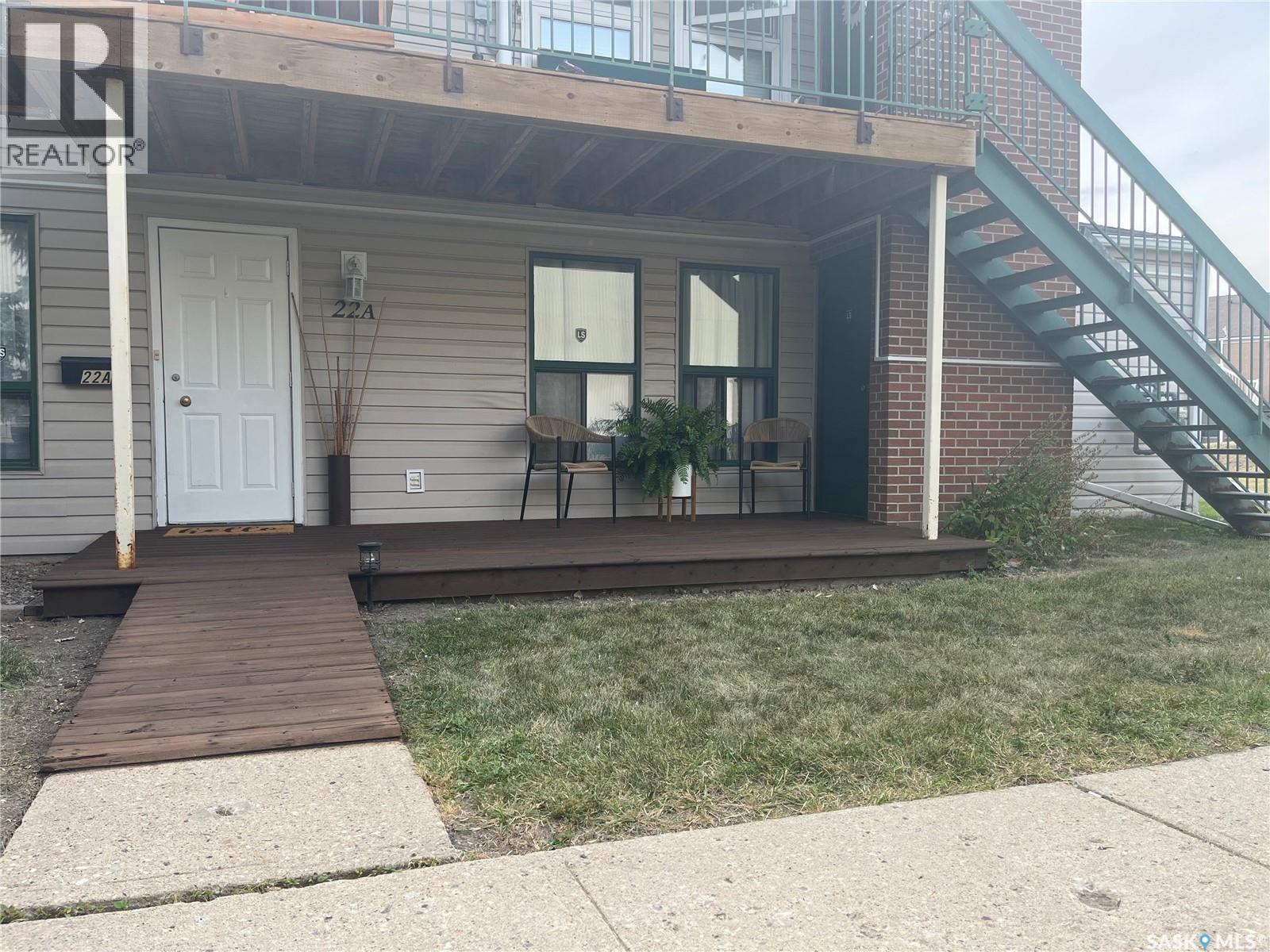 A 22 Nollet Avenue, Regina, Saskatchewan  S4T 7P9 - Photo 1 - SK030697