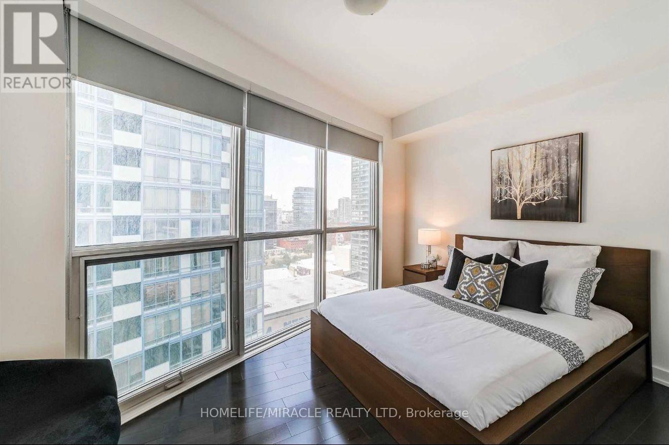 1604 - 1 The Esplanade, Toronto, Ontario  M5E 0A8 - Photo 12 - C12573198