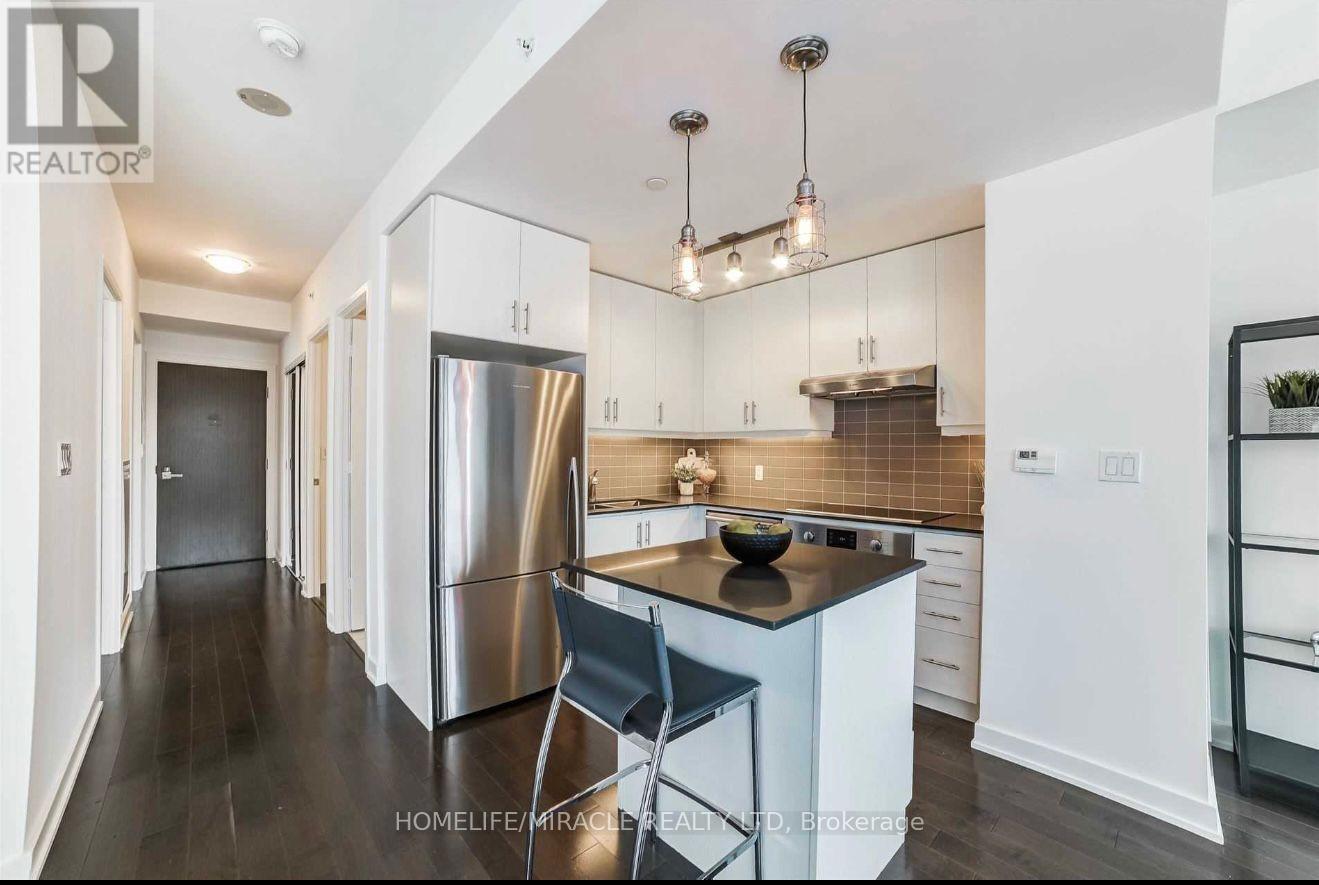 1604 - 1 The Esplanade, Toronto, Ontario  M5E 0A8 - Photo 4 - C12573198