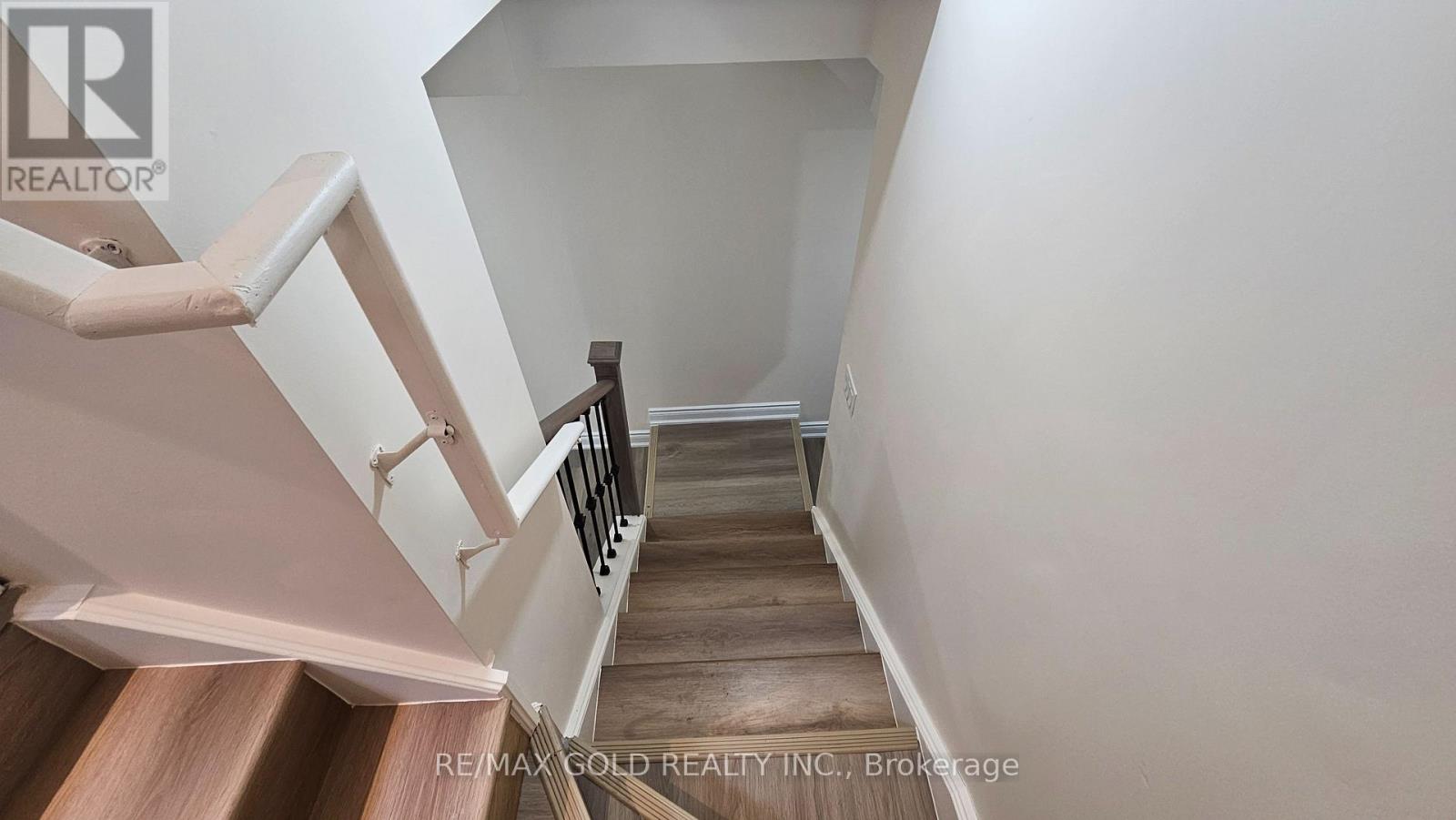 Bsmt #1 - 27 Lippa Drive, Caledon, Ontario  L7C 4M3 - Photo 6 - W12895012