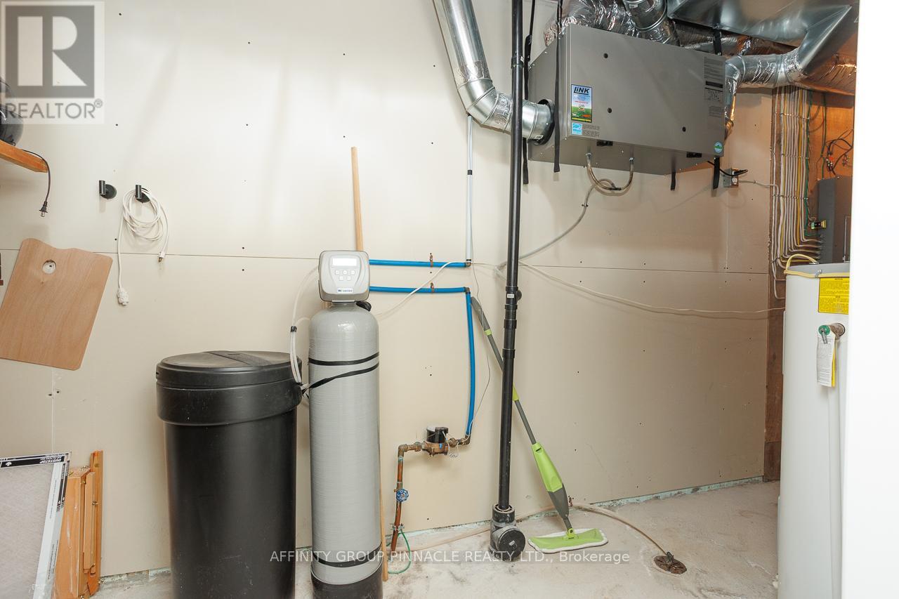 27 Church Street S, Brock, Ontario  L0C 1H0 - Photo 38 - N12897402