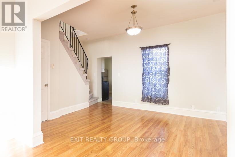 56 Moira Street W, Belleville (Belleville Ward), Ontario  K8P 1S3 - Photo 10 - X12897398