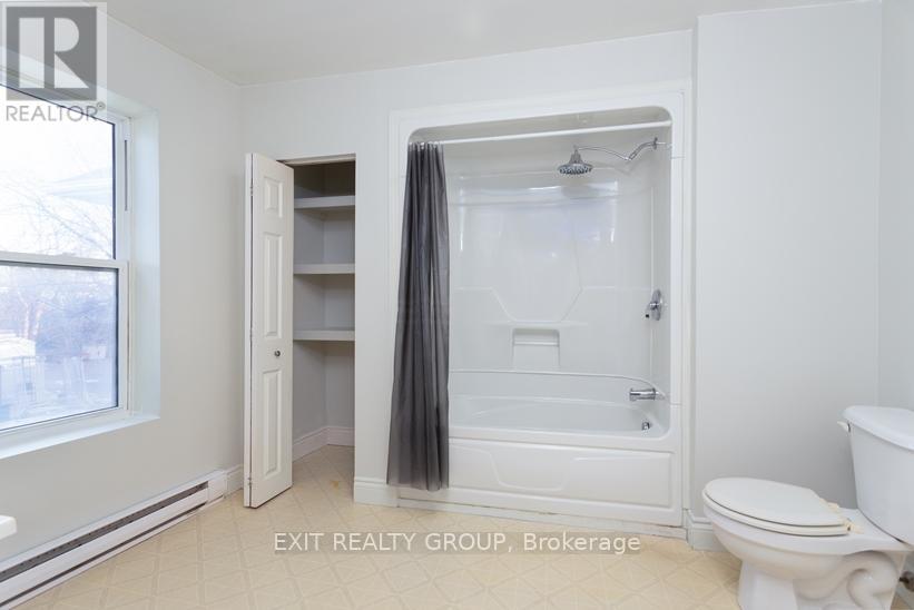 56 Moira Street W, Belleville (Belleville Ward), Ontario  K8P 1S3 - Photo 19 - X12897398