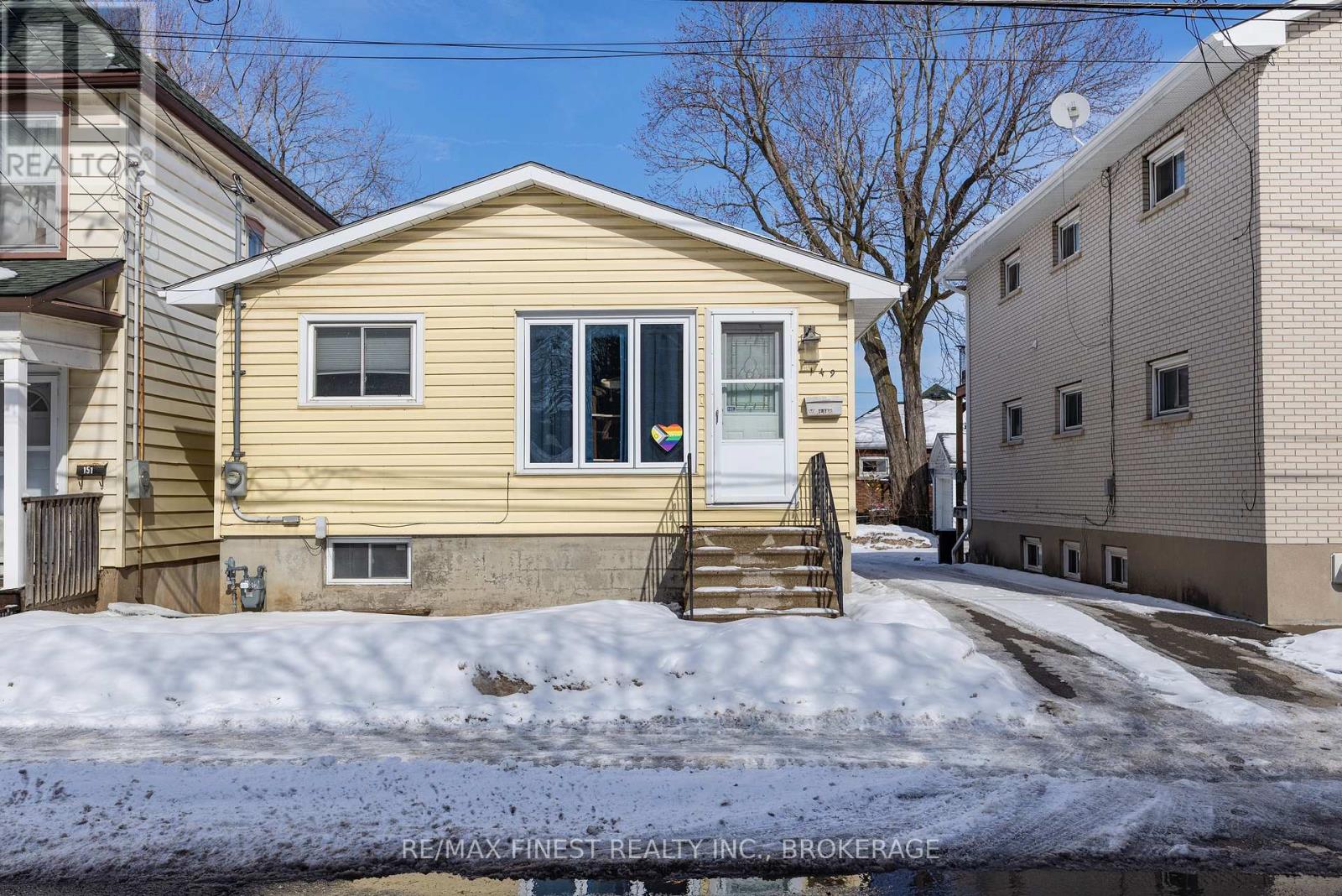149 Pine Street, Kingston, Ontario  K7K 1W9 - Photo 1 - X12897314