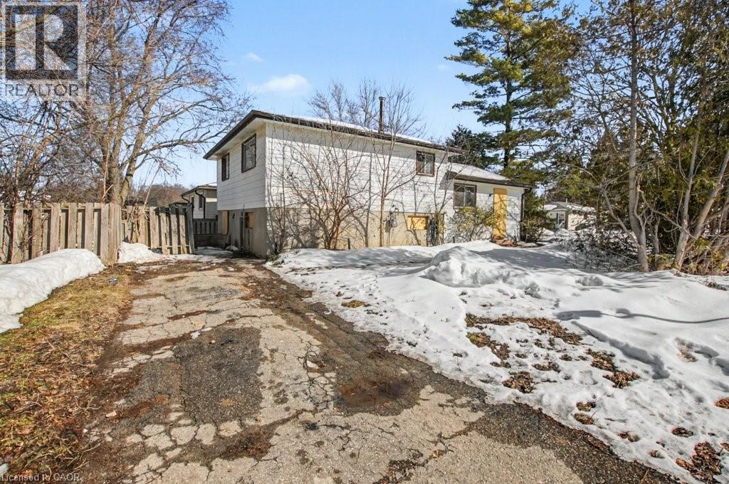 6 Hillside Drive, Kitchener, Ontario  N2E 1R2 - Photo 3 - 40809770