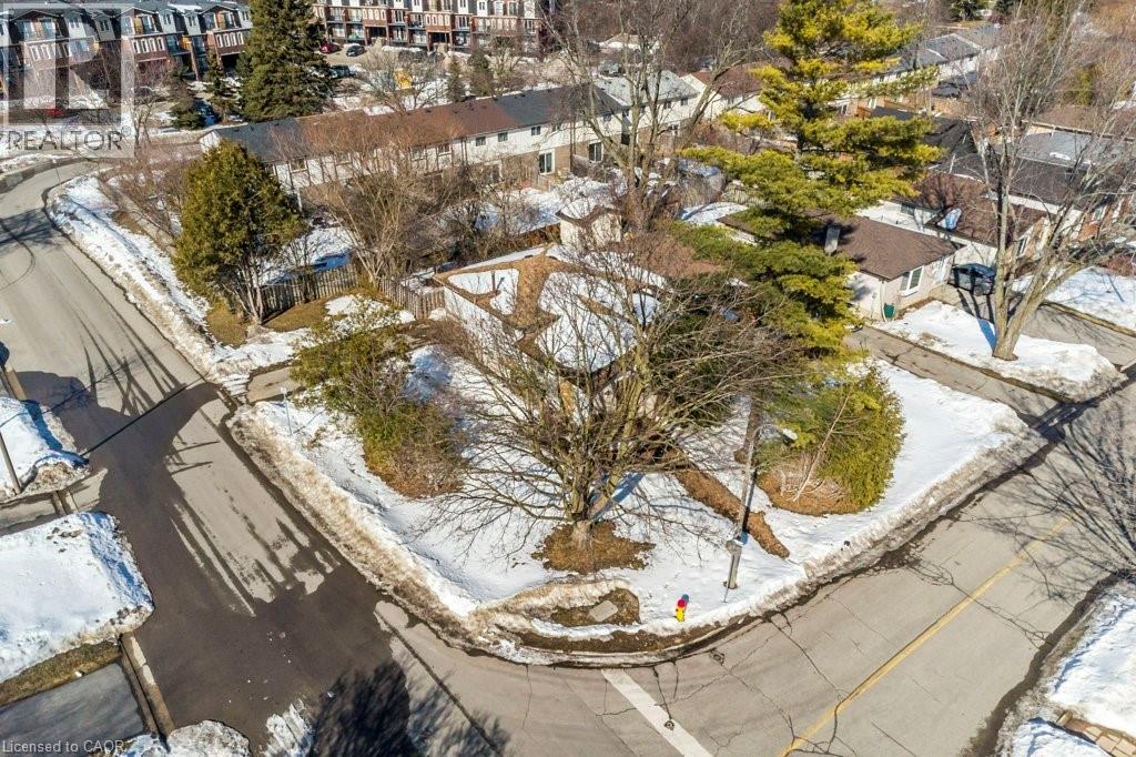 6 Hillside Drive, Kitchener, Ontario  N2E 1R2 - Photo 9 - 40809770