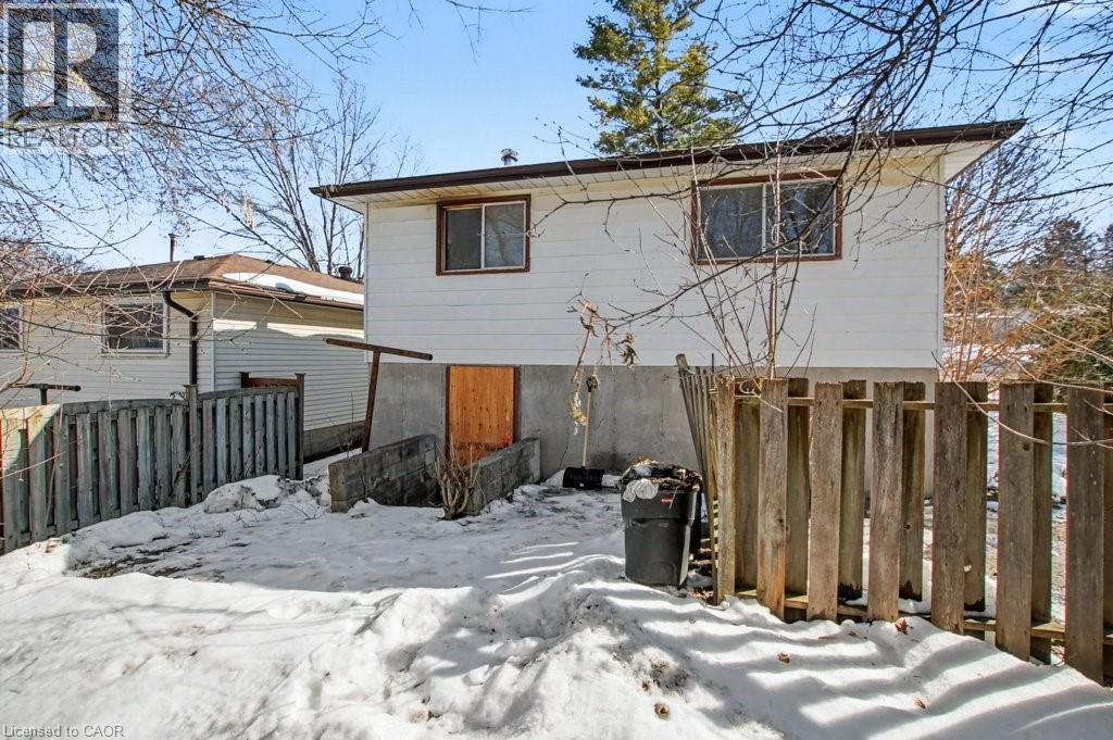 6 Hillside Drive, Kitchener, Ontario  N2E 1R2 - Photo 4 - 40809770