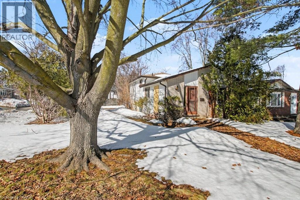 6 Hillside Drive, Kitchener, Ontario  N2E 1R2 - Photo 2 - 40809770