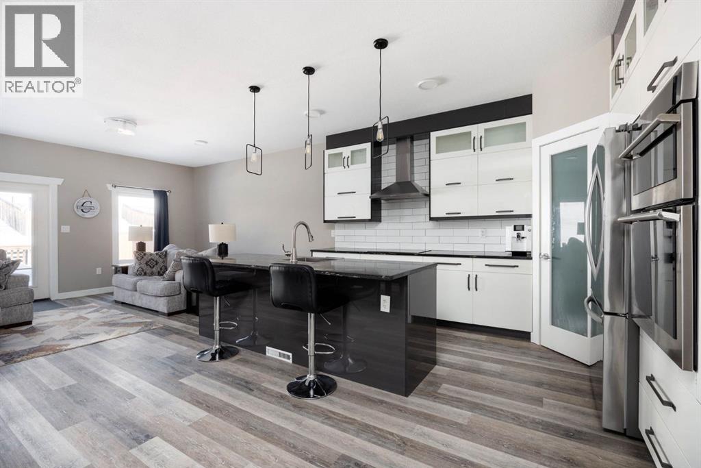 221 Shalestone Way, Fort Mcmurray, Alberta  T9K 0T6 - Photo 4 - A2293935