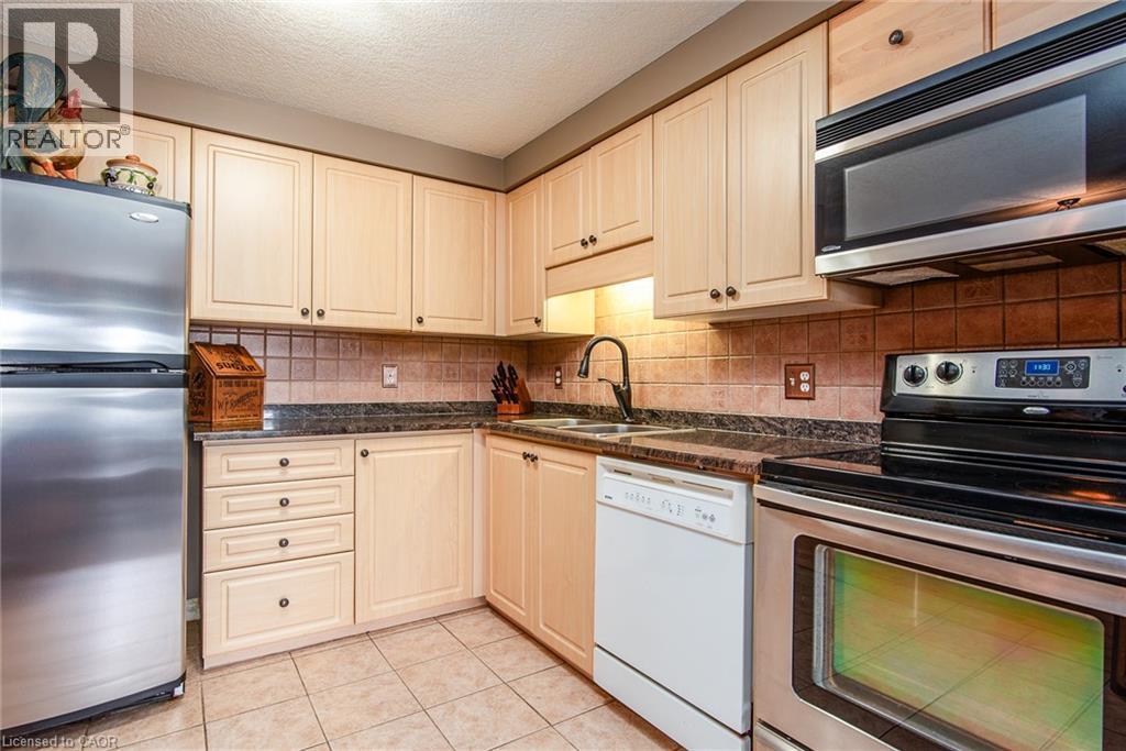 115 Activa Avenue, Kitchener, Ontario  N2E 3T3 - Photo 10 - 40810739