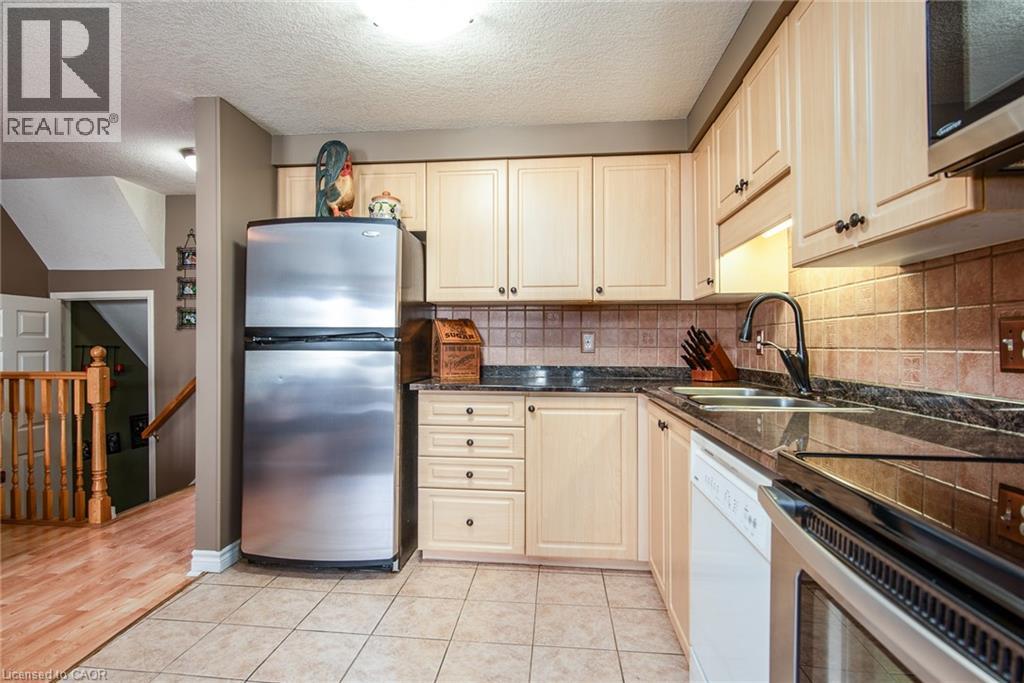 115 Activa Avenue, Kitchener, Ontario  N2E 3T3 - Photo 11 - 40810739