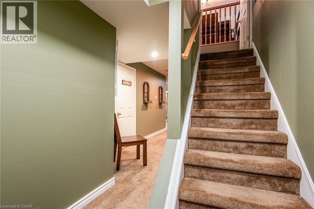 115 Activa Avenue, Kitchener, Ontario  N2E 3T3 - Photo 37 - 40810739